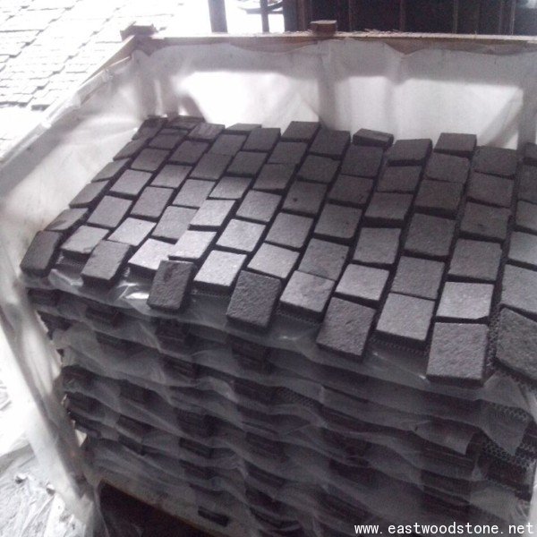 black cobble stone mesh