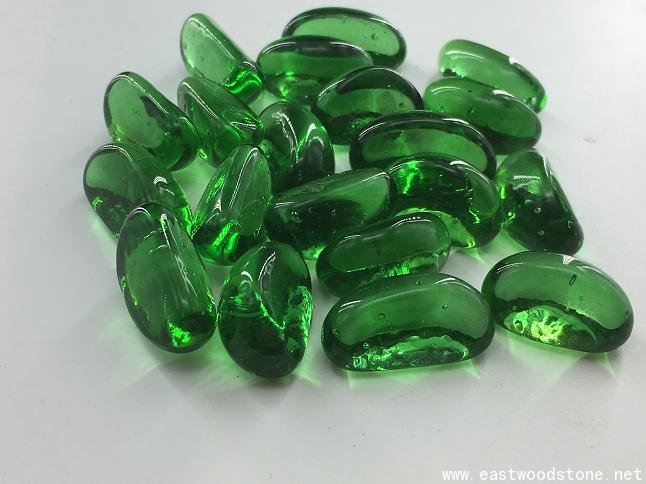 Emerald glass cashew